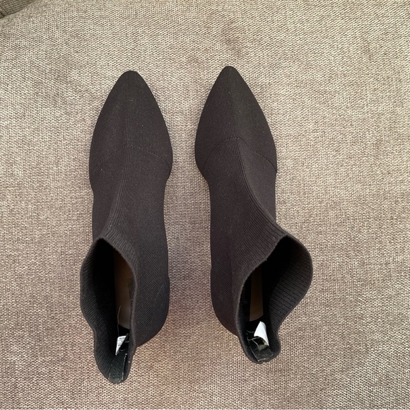 High heel knit black mini boots-Stradivarius NEW (never worn) - Picture 3 of 5